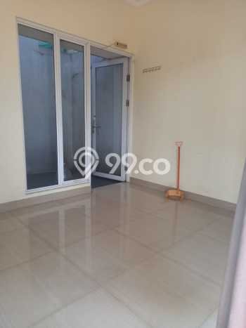Jarang Ada! Rumah Sewa 3 Kamar Nyaman Siap Huni Gading Serpong Jarang Ada! Rumah Sewa 3 Kamar Nyaman Siap Huni Gading Serpong