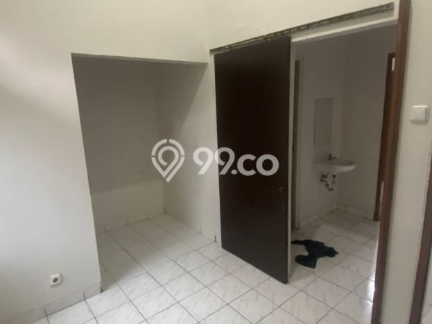 Rumah di BSD, 2 KM, Konsep Modern, Luas 200m² Bangunan 250m² Rumah di BSD, 2 KM, Konsep Modern, Luas 200m² Bangunan 250m²