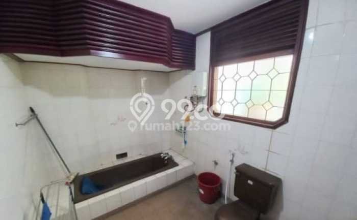Ready to Use! Luxury House LT 975m2 Desain Elegan di Setiabudi Ready to Use! Luxury House LT 975m2 Desain Elegan di Setiabudi