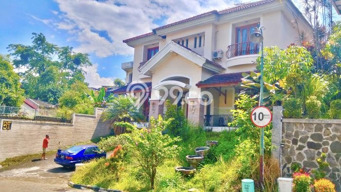 Dijual Rumah Elit Exclusive di Coblong, Bandung Dijual Rumah Elit Exclusive di Coblong, Bandung
