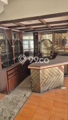 Hunian Elit LB 850m2 Siap Pakai Desain Elegan di Pasteur, Bandung Hunian Elit LB 850m2 Siap Pakai Desain Elegan di Pasteur, Bandung