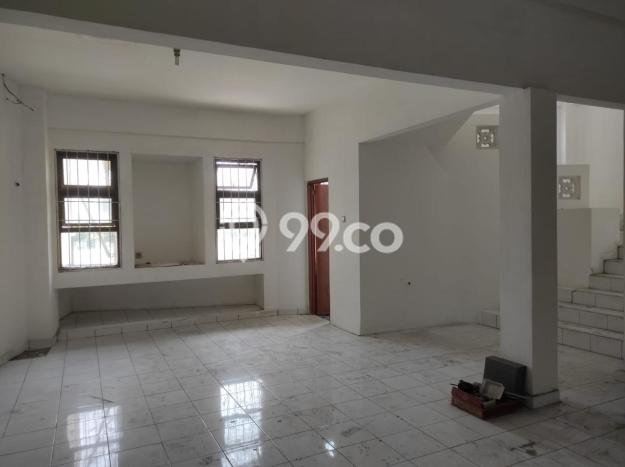 LOKASI STRATEGIS! Ruko Disewakan di Narogong, Luas 200m², Kawasan Ramai LOKASI STRATEGIS! Ruko Disewakan di Narogong, Luas 200m², Kawasan Ramai