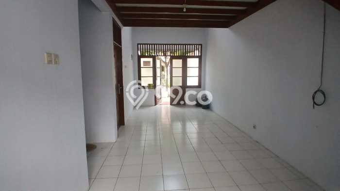 Rumah di Kemang Pratama, Akses ke Fasilitas, LT 108m² Rumah di Kemang Pratama, Akses ke Fasilitas, LT 108m²