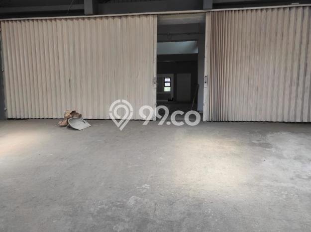 LOKASI STRATEGIS! Ruko Disewakan di Narogong, Luas 200m², Kawasan Ramai LOKASI STRATEGIS! Ruko Disewakan di Narogong, Luas 200m², Kawasan Ramai