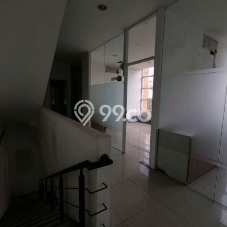 Disewakan Ruko di Lengkong Bandung LT 208m2, LB 363m2 Disewakan Ruko di Lengkong Bandung LT 208m2, LB 363m2