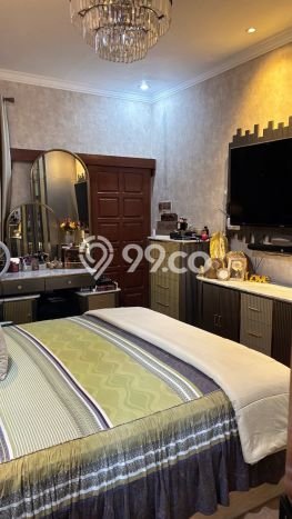 Dijual Hunian Mewah dengan Fasilitas Sekitar Komplit di Dukuh Pakis, Surabaya Dijual Hunian Mewah dengan Fasilitas Sekitar Komplit di Dukuh Pakis, Surabaya