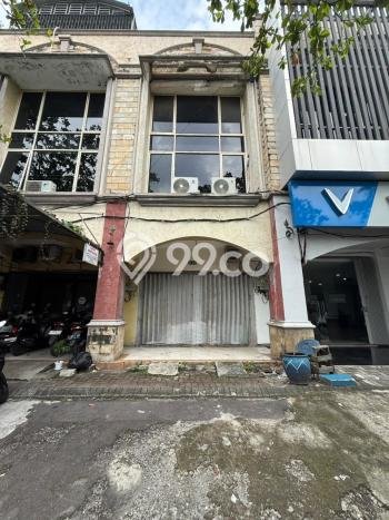 Ruko Dijual di Surabaya LT 78m2 & LB 152m2 Lokasi Terbaik! Ruko Dijual di Surabaya LT 78m2 & LB 152m2 Lokasi Terbaik!