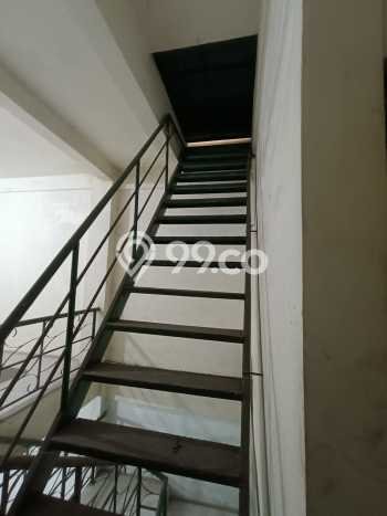 Ruko Bagus Dijual LB 200m2 Lokasi Strategis Surabaya Area Cocok untuk Berbisnis Ruko Bagus Dijual LB 200m2 Lokasi Strategis Surabaya Area Cocok untuk Berbisnis