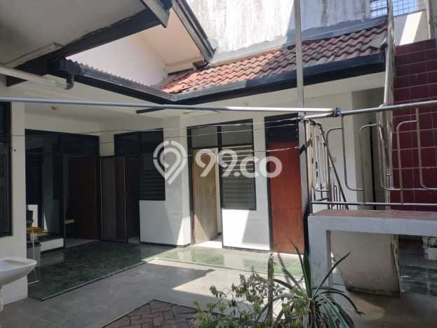 Rumah area Wiyung, 4 KT, Dekat Fasilitas Umum, LT 180m² LB 160m² Rumah area Wiyung, 4 KT, Dekat Fasilitas Umum, LT 180m² LB 160m²