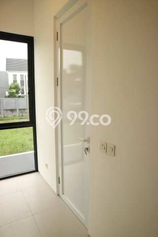 Rumah kawasan Wiyung, Surabaya, Luas 100m2m² LB 120m2m² Rumah kawasan Wiyung, Surabaya, Luas 100m2m² LB 120m2m²
