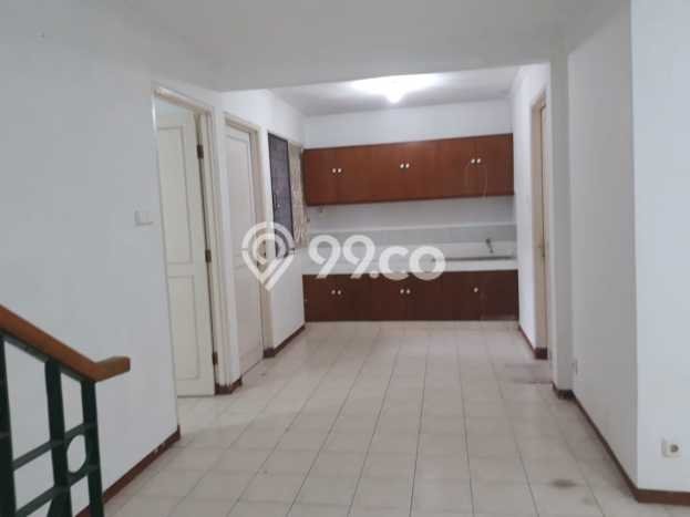 Rumah Kontrakan Surabaya LT 135m2 LB 123m2 Area Pakuwon Rumah Kontrakan Surabaya LT 135m2 LB 123m2 Area Pakuwon