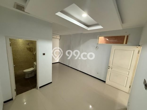 Jual Rumah Strategis Bagus Punya 4 KT di Wiyung Surabaya SHM Jual Rumah Strategis Bagus Punya 4 KT di Wiyung Surabaya SHM