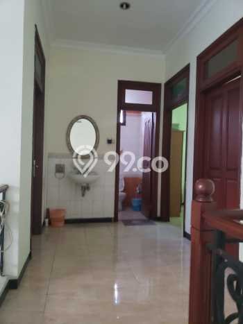 Rumah Elit Modern Siap Huni di Surabaya Kota Surabaya Rumah Elit Modern Siap Huni di Surabaya Kota Surabaya