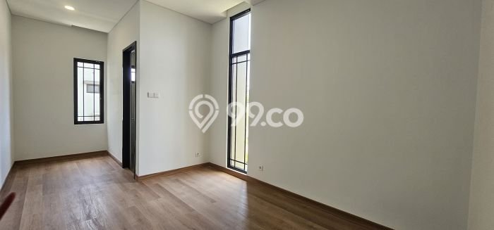 Dijual Rumah Mewah Elegan Dengan View Eksklusif di Gading Serpong, Tangerang Dijual Rumah Mewah Elegan Dengan View Eksklusif di Gading Serpong, Tangerang