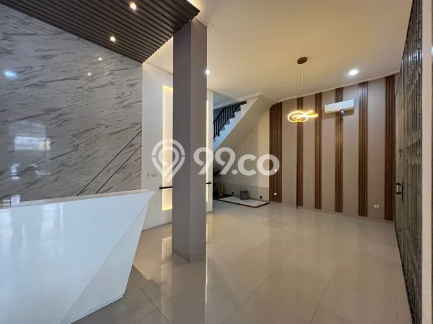 Unit Ruko Paling Strategis di Kelapa Gading Jakarta Utara dengan LB 424m2 Unit Ruko Paling Strategis di Kelapa Gading Jakarta Utara dengan LB 424m2