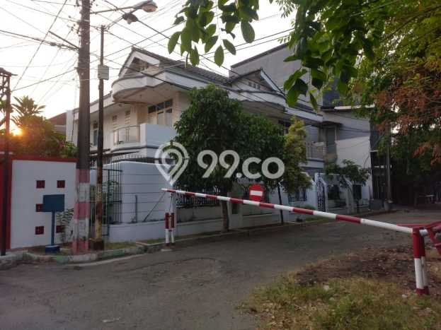 Rumah Elit LB 400m2 Siap Pakai Desain Elegan di Harapan Indah, Bekasi Rumah Elit LB 400m2 Siap Pakai Desain Elegan di Harapan Indah, Bekasi