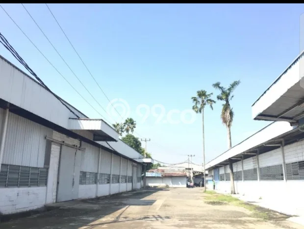 AREA POTENSIAL! Gudang Kawasan Cibinong, Luas 1500m2m², Area Bisnis AREA POTENSIAL! Gudang Kawasan Cibinong, Luas 1500m2m², Area Bisnis