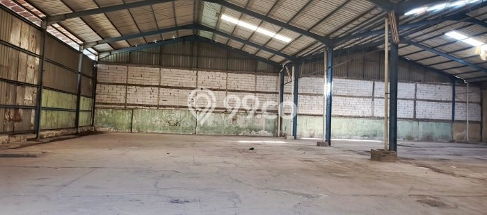 AREA PREMIUM! Gudang Disewakan Kawasan Cakung, Luas 2160m², Jalan Utama AREA PREMIUM! Gudang Disewakan Kawasan Cakung, Luas 2160m², Jalan Utama