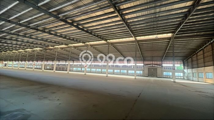 Pabrik Komersial Disewakan di Karawang Timur Karawang Luas 10000m2 Pabrik Komersial Disewakan di Karawang Timur Karawang Luas 10000m2