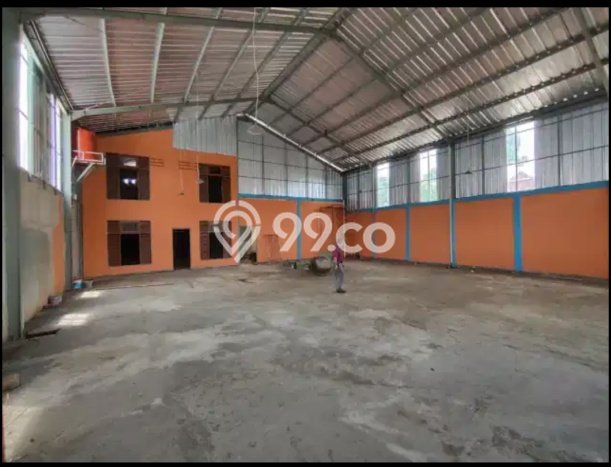 Gudang bagus disewakan di Cipayung Jakarta Timur dengan LB 800m2 harga sewa terbaik Gudang bagus disewakan di Cipayung Jakarta Timur dengan LB 800m2 harga sewa terbaik
