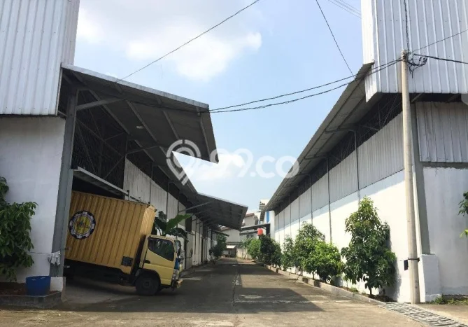 Gudang Disewa di Bogor dengan LB 1200m2 Area Komersial Ramai Gudang Disewa di Bogor dengan LB 1200m2 Area Komersial Ramai
