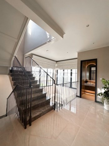 Rumah Luxury Modern Siap Huni di Gading Serpong Tangerang Rumah Luxury Modern Siap Huni di Gading Serpong Tangerang