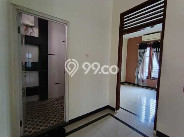 Ready to Use! Luxury House LT 195m2 Desain Modern di Taman Galaxy Ready to Use! Luxury House LT 195m2 Desain Modern di Taman Galaxy
