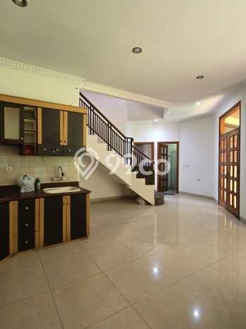 Sewa cepat rumah minimalis lokasi strategis 5 Kamar di Batununggal, Bandung Sewa cepat rumah minimalis lokasi strategis 5 Kamar di Batununggal, Bandung