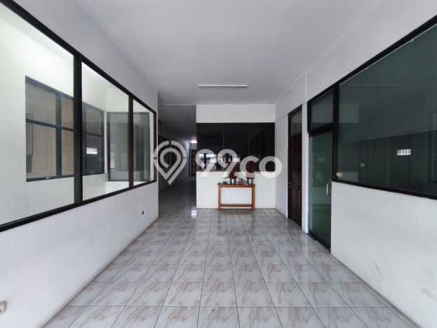 Kantor Disewa di Bandung dengan LB 900m2 Area Komersial Ramai Kantor Disewa di Bandung dengan LB 900m2 Area Komersial Ramai