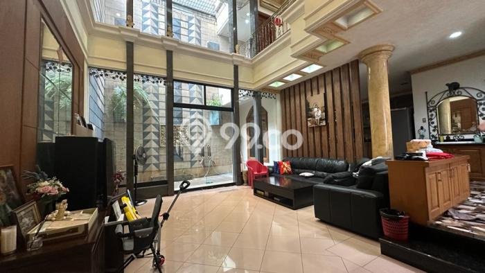 Dijual Rumah Luas Elegan Dengan View Cantik di Sunter, Jakarta Utara Dijual Rumah Luas Elegan Dengan View Cantik di Sunter, Jakarta Utara