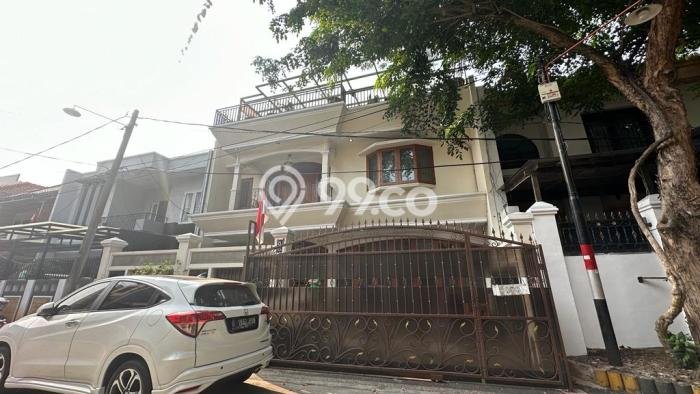 Dijual Rumah Luas Elegan Dengan View Cantik di Sunter, Jakarta Utara Dijual Rumah Luas Elegan Dengan View Cantik di Sunter, Jakarta Utara
