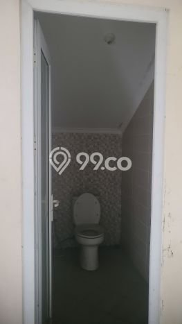 Siap Huni Hunian Elit 5 Kamar di Semarang Barat Dekat ke Mana Saja Siap Huni Hunian Elit 5 Kamar di Semarang Barat Dekat ke Mana Saja