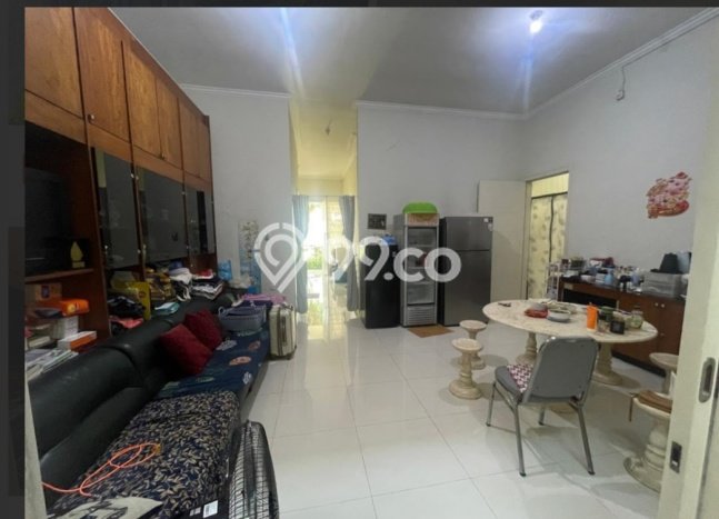 Rumah Luxury Modern Tanpa Renovasi di Pakuwon City Surabaya Rumah Luxury Modern Tanpa Renovasi di Pakuwon City Surabaya