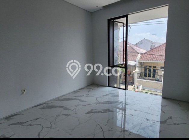 Rumah Modern Minimalis 5 KT Siap Huni di Rungkut Rumah Modern Minimalis 5 KT Siap Huni di Rungkut
