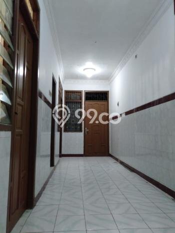 Ruko Komersial Disewakan di Simokerto Surabaya Luas 260m2 Ruko Komersial Disewakan di Simokerto Surabaya Luas 260m2