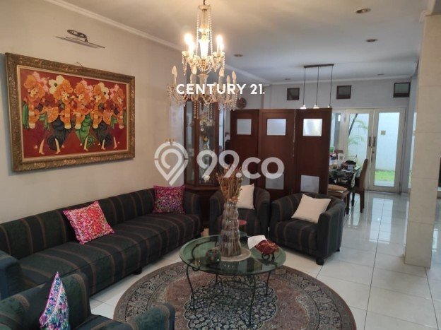 Rumah Mewah Dijual LT 240m2 di Kebayoran Lama, Jakarta Selatan Rumah Mewah Dijual LT 240m2 di Kebayoran Lama, Jakarta Selatan