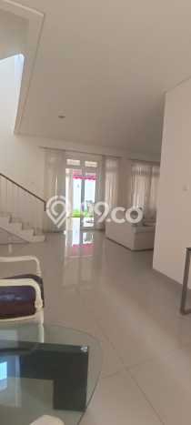 Rumah Modern 3 KT di Cibubur Jakarta Timur Rumah Modern 3 KT di Cibubur Jakarta Timur