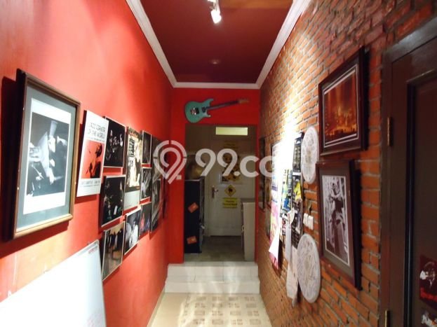 Rumah Elit Modern Tanpa Renovasi di Cibubur Depok Rumah Elit Modern Tanpa Renovasi di Cibubur Depok