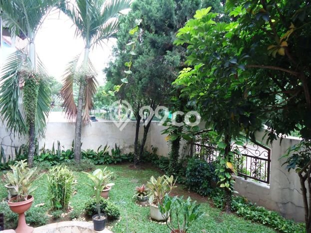 Rumah Elit Modern Tanpa Renovasi di Cibubur Depok Rumah Elit Modern Tanpa Renovasi di Cibubur Depok