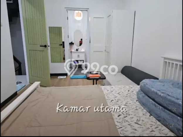 Jual Rumah Modern 3 KT di Legenda Wisata, Jakarta Timur Jual Rumah Modern 3 KT di Legenda Wisata, Jakarta Timur