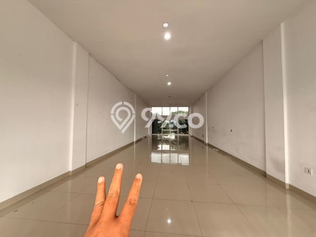 Unit Komersial Disewakan di Jakarta Barat Area Strategis Harga Kompetitif Unit Komersial Disewakan di Jakarta Barat Area Strategis Harga Kompetitif