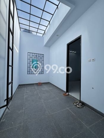 Dijual Rumah Mewah Elegan Dengan View Cantik di Kalideres, Jakarta Barat Dijual Rumah Mewah Elegan Dengan View Cantik di Kalideres, Jakarta Barat