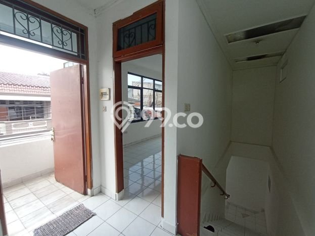 Sewa cepat rumah minimalis lokasi strategis 6 Kamar di Palmerah, Jakarta Barat Sewa cepat rumah minimalis lokasi strategis 6 Kamar di Palmerah, Jakarta Barat