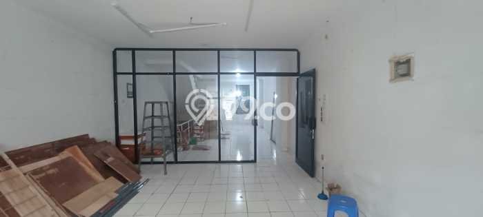 Ruko Dijual di Cengkareng LT 67m2, LB 270m2 Solusi Investasi Cerdas Ruko Dijual di Cengkareng LT 67m2, LB 270m2 Solusi Investasi Cerdas