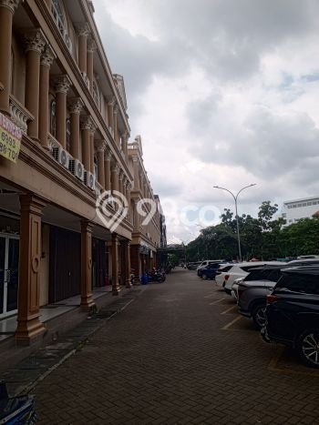 Unit Ruko disewakan di Cengkareng Jakarta Barat dengan LT 67m2 / LB 200m2 Unit Ruko disewakan di Cengkareng Jakarta Barat dengan LT 67m2 / LB 200m2