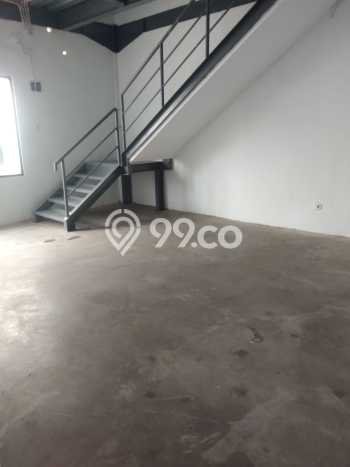 Gudang Disewa di Tangerang dengan LB 250m2 Area Komersial Ramai Gudang Disewa di Tangerang dengan LB 250m2 Area Komersial Ramai