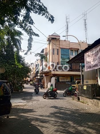 Ruko disewakan lokasi strategis Cengkareng Jakarta Barat 270m2 Ruko disewakan lokasi strategis Cengkareng Jakarta Barat 270m2