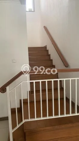 Rumah Eksklusif Siap Huni LT 220m2 di Cengkareng, Jakarta Barat Rumah Eksklusif Siap Huni LT 220m2 di Cengkareng, Jakarta Barat