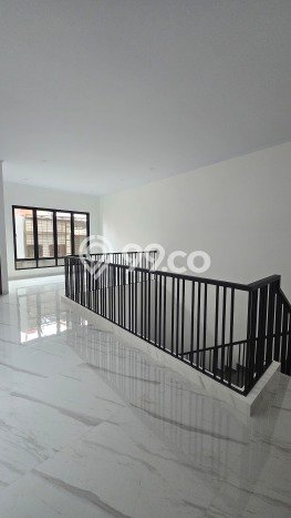 Rumah Eksklusif Siap Huni LT 126m2 di Kembangan, Jakarta Barat Rumah Eksklusif Siap Huni LT 126m2 di Kembangan, Jakarta Barat