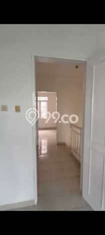 Lokasi strategis! Rumah siap huni dikontrakkan di Cengkareng LB 120m2 Lokasi strategis! Rumah siap huni dikontrakkan di Cengkareng LB 120m2